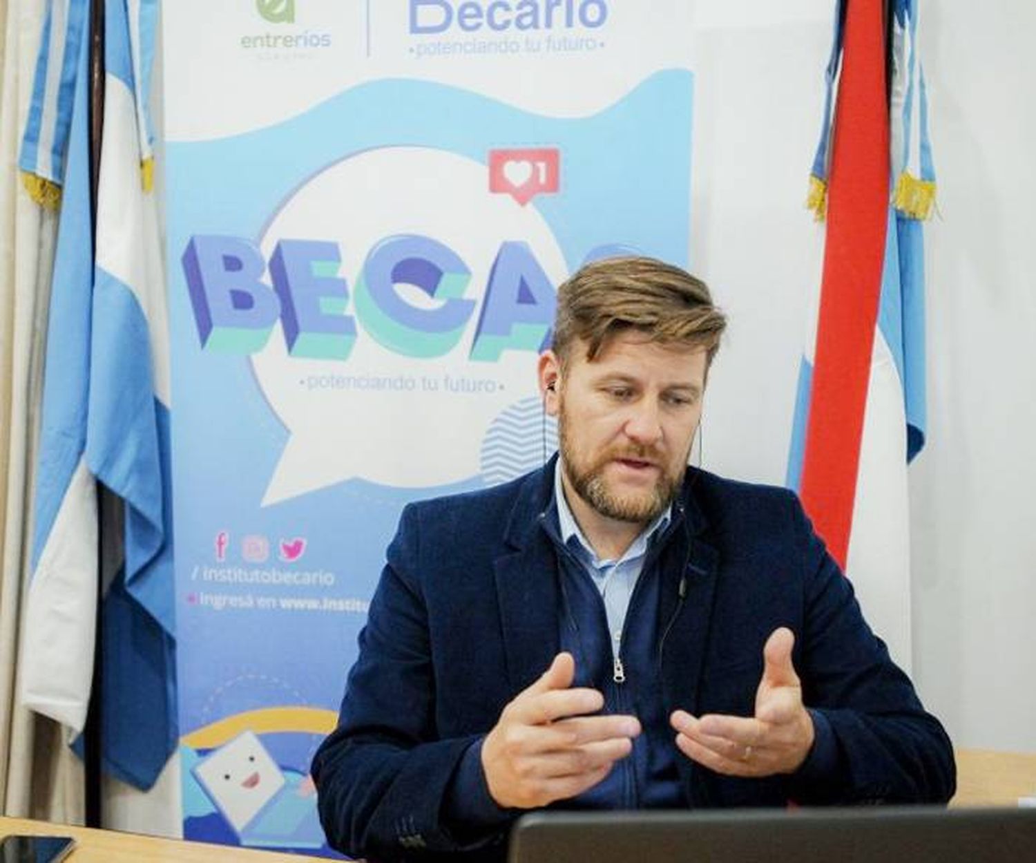 El Instituto Becario presentó la  plataforma virtual para la feria de las carreras, a las universidades