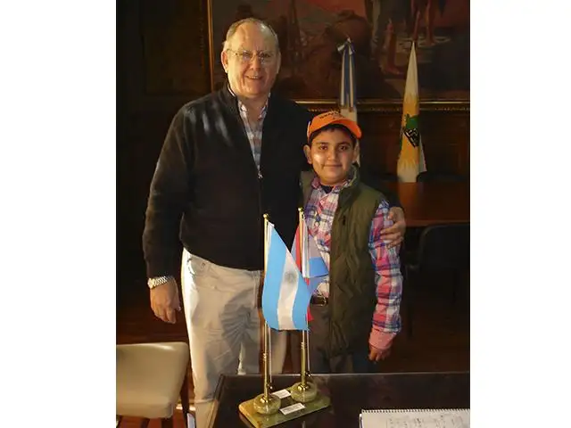 ALEJANDRO MIGUEL CARNERO VISITO AL  SR. INTENDENTE FEDERICO BOGDAN