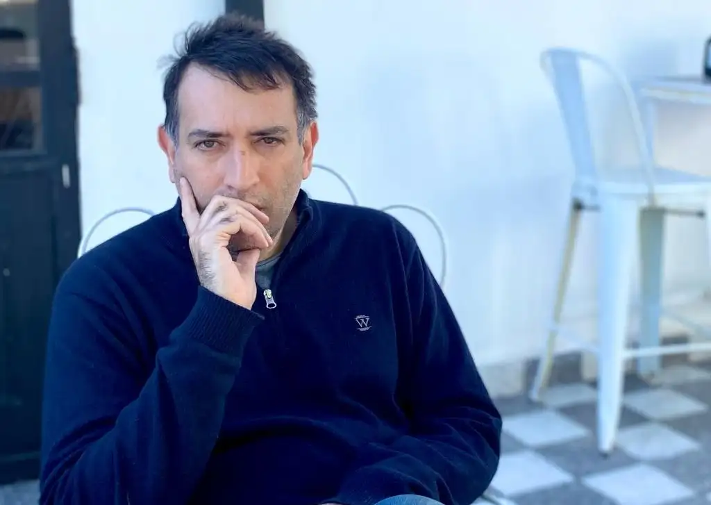 "Es un híbrido entre ficción y no ficción, que está basado mucho en mi creatividad e imaginación, con una cuota de conocimiento"