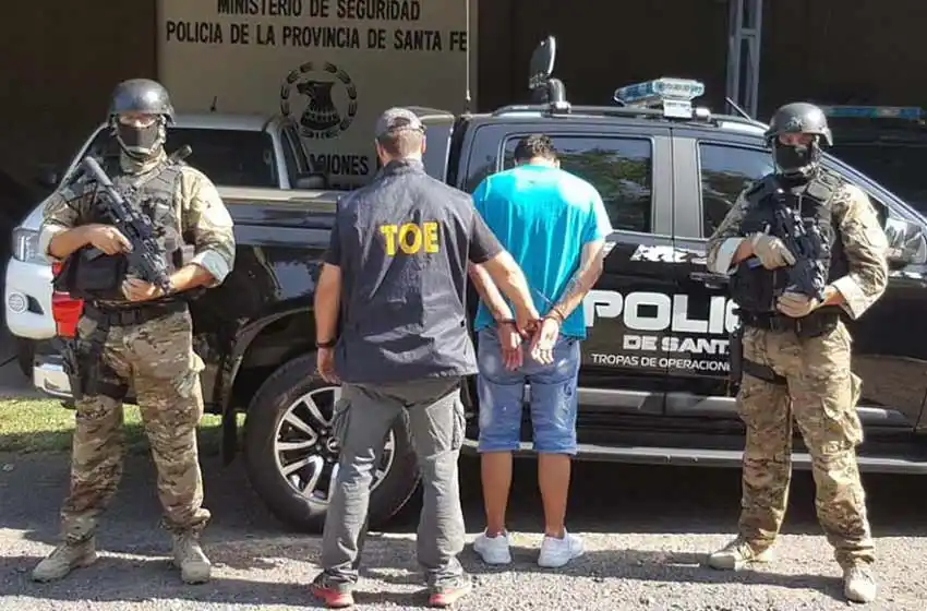 Un joven de 21 años fue detenido por estar vinculado a Emanuel «Pimpi» Sandoval
