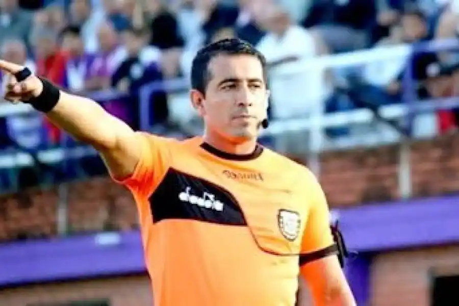 Lobo Medina , el juez para Quilmes- Atlético de Rafaela