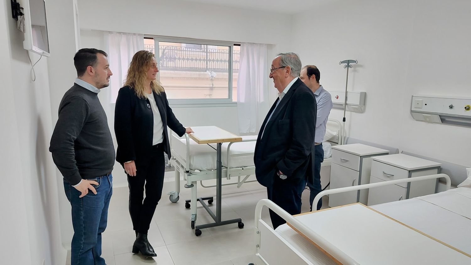 Las autoridades comunales recorrieron el Hospital.