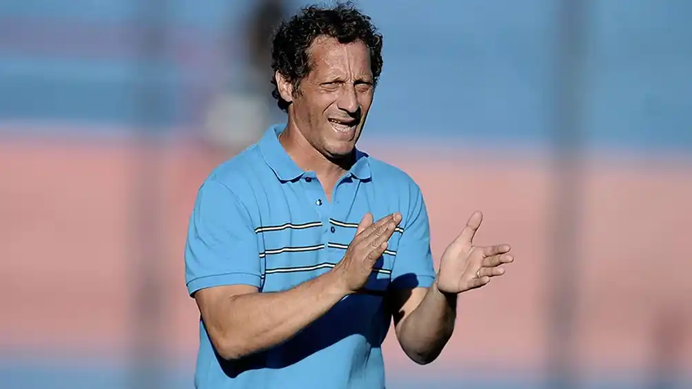 Troglio: «En estos partidos desprestigiamos a Messi»
