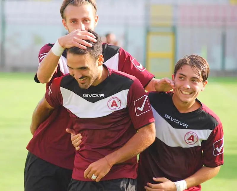 Otro gol de Rizzo en la Serie D del fútbol italiano