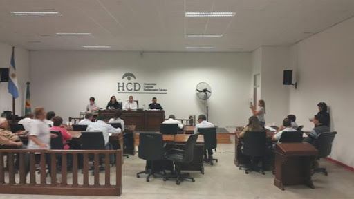 Zárate: Antes de perder la mayoría en el Concejo, Cáffaro apura un fuerte aumento de tasas y la oposición está que arde