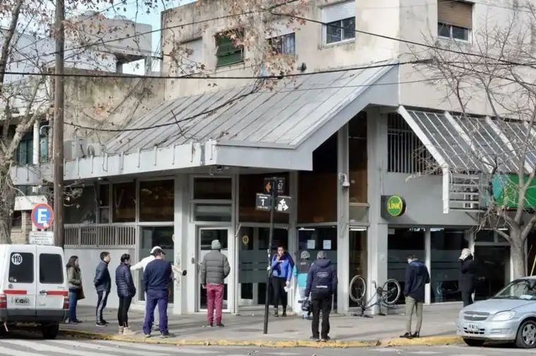 Frustran intento de golpe comando en el Banco Provincia de La Plata