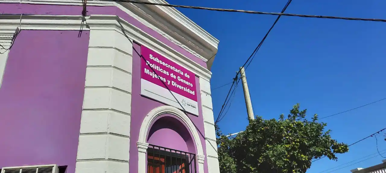 Qué es el “dispositivo de deconstrucción masculino” de la Municipalidad y cómo funciona
