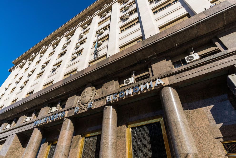 El Gobierno cubrió más del 90% de los vencimientos en la licitación de deuda en pesos