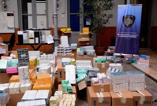 Vendían medicamentos robados y adulterados en kioscos y ferias del conurbano