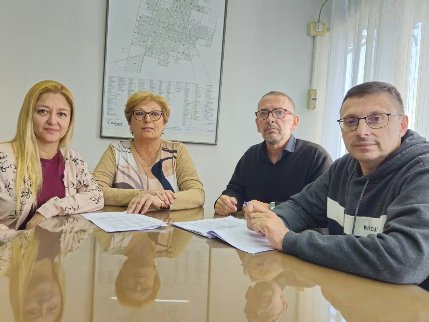 Concejales de Unidos presentaron un proyecto para fortalecer los derechos de adultos mayores.