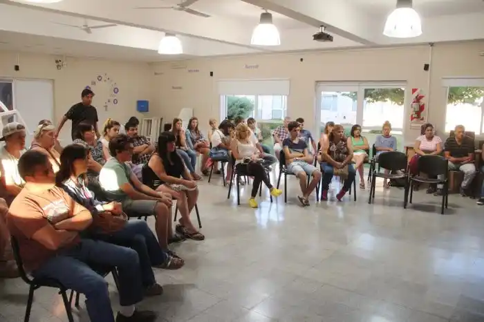 LOBERIA: Renovaron becas para las residencias estudiantiles