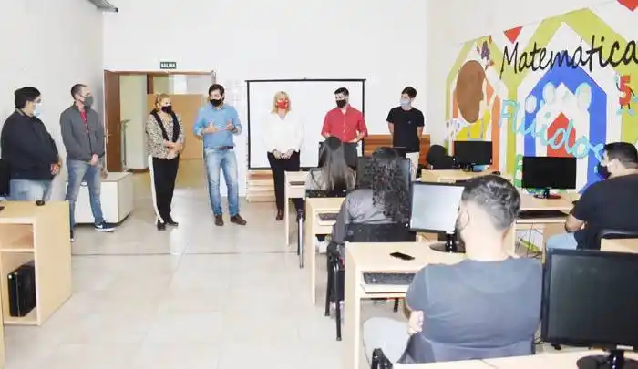 Más oportunidades para  los jóvenes: iniciaron  capacitaciones en  herramientas digitales 