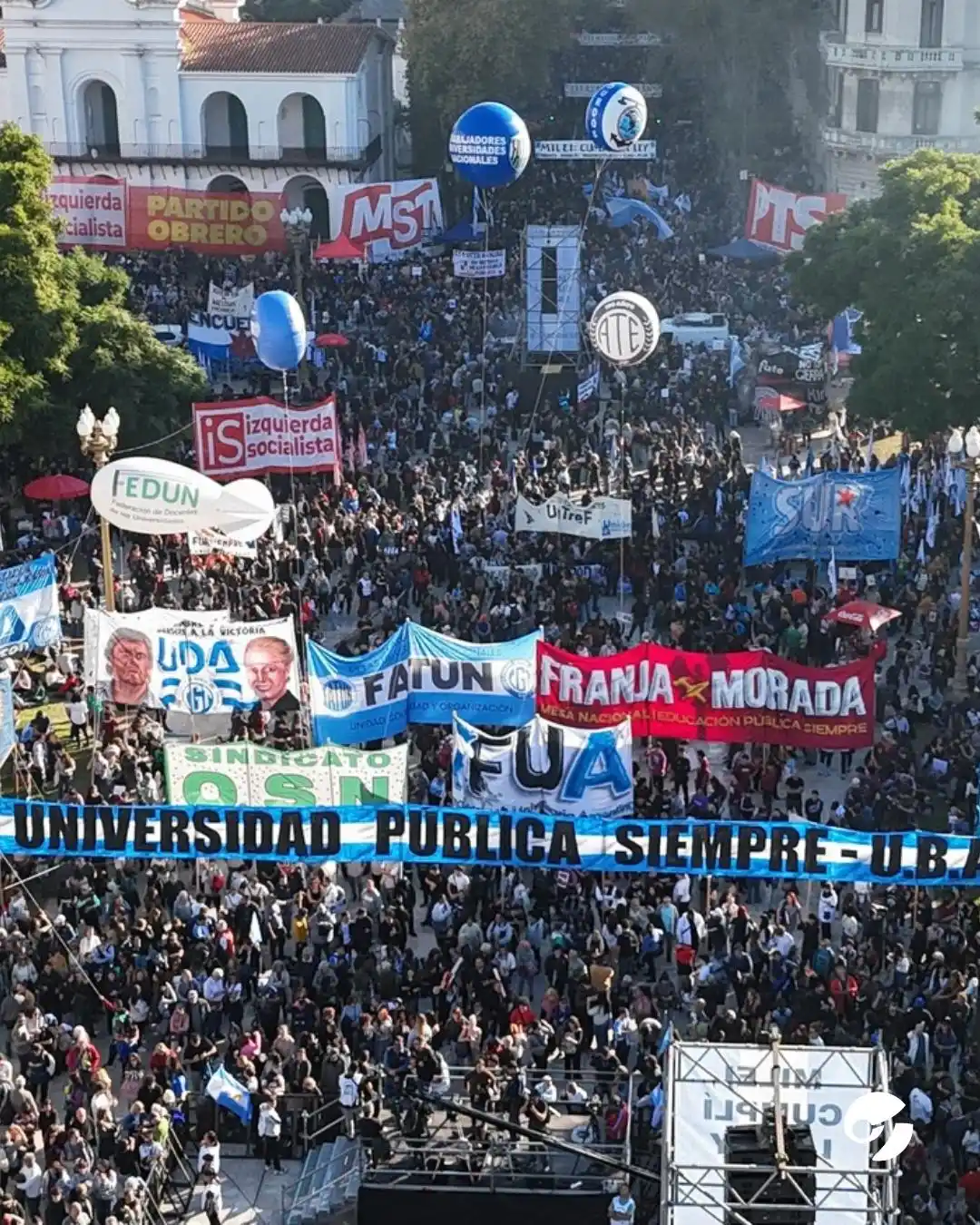 El reclamo por el financiamiento universitario fue masivo y el gobierno lo tildó de "acto opositor"