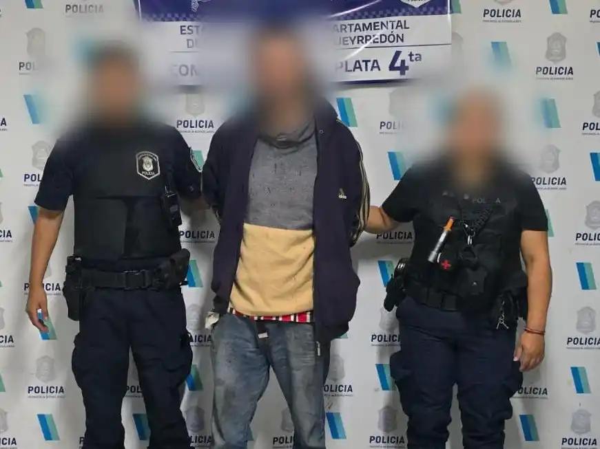 Un hombre de 35 años fue detenido tras intentar robar un vehículo.