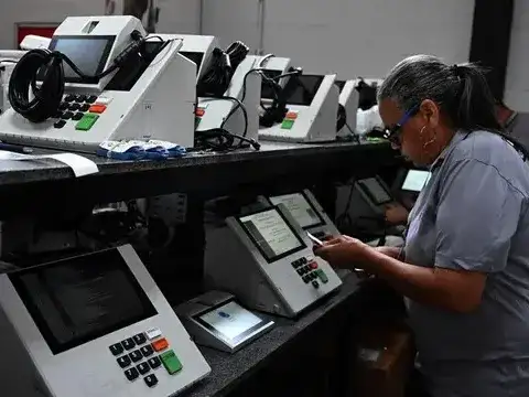 Más de 158 millones de habitantes votarán en las elecciones de Brasil