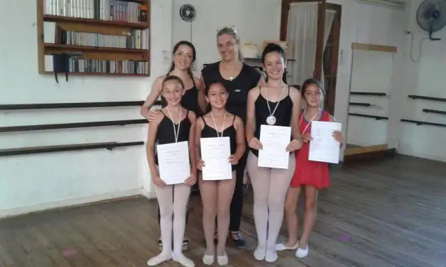 La bailarina Silvina Vaccarelli evaluó alumnas del Instituto Arabesque