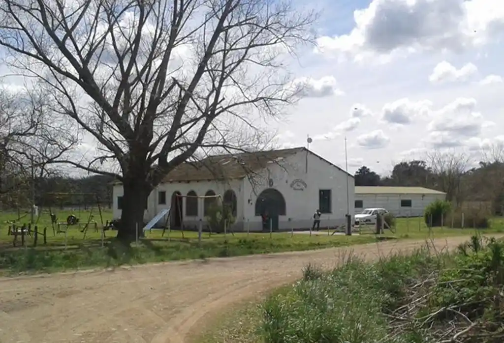 La comunidad educativa de la Escuela 38 de San Antonio está preocupada por el agua