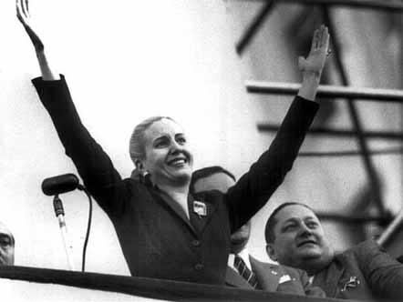 Por Twitter, Scioli recordó a Evita