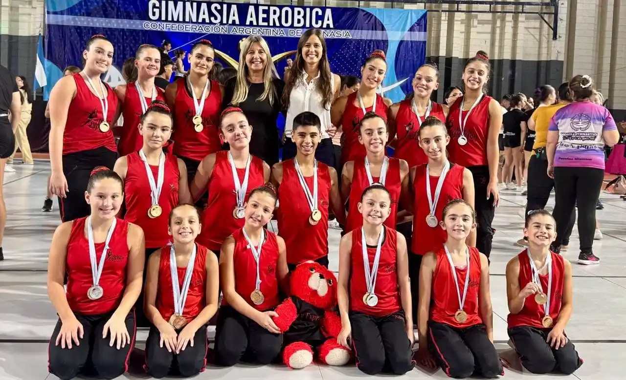 El plantel de la Academia de Arte y Expresión