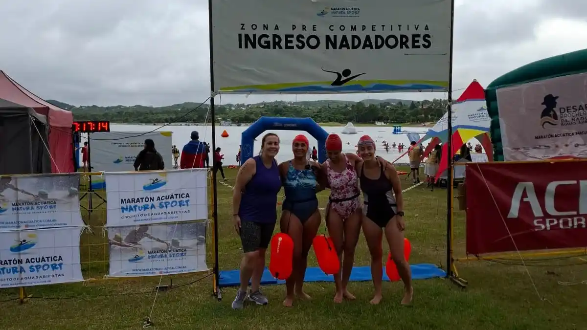 Las representantes locales después del desafío.