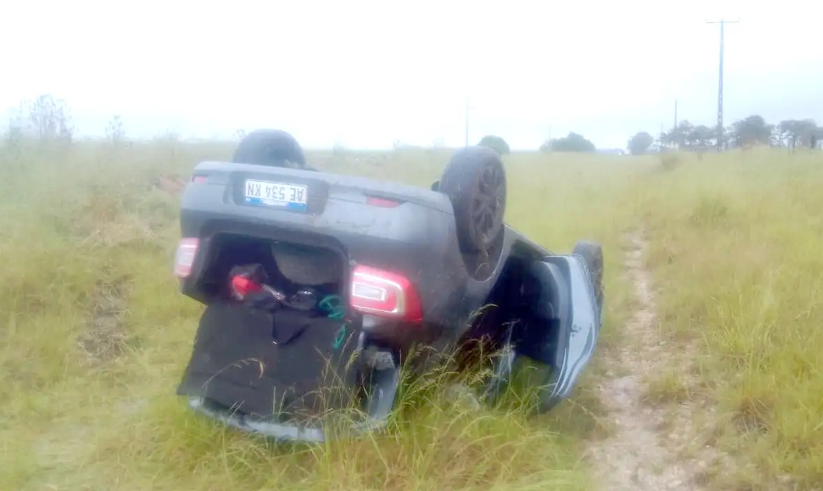 El siniestro se produjo en momentos de una intensa lluvia en ese sector de la carretera