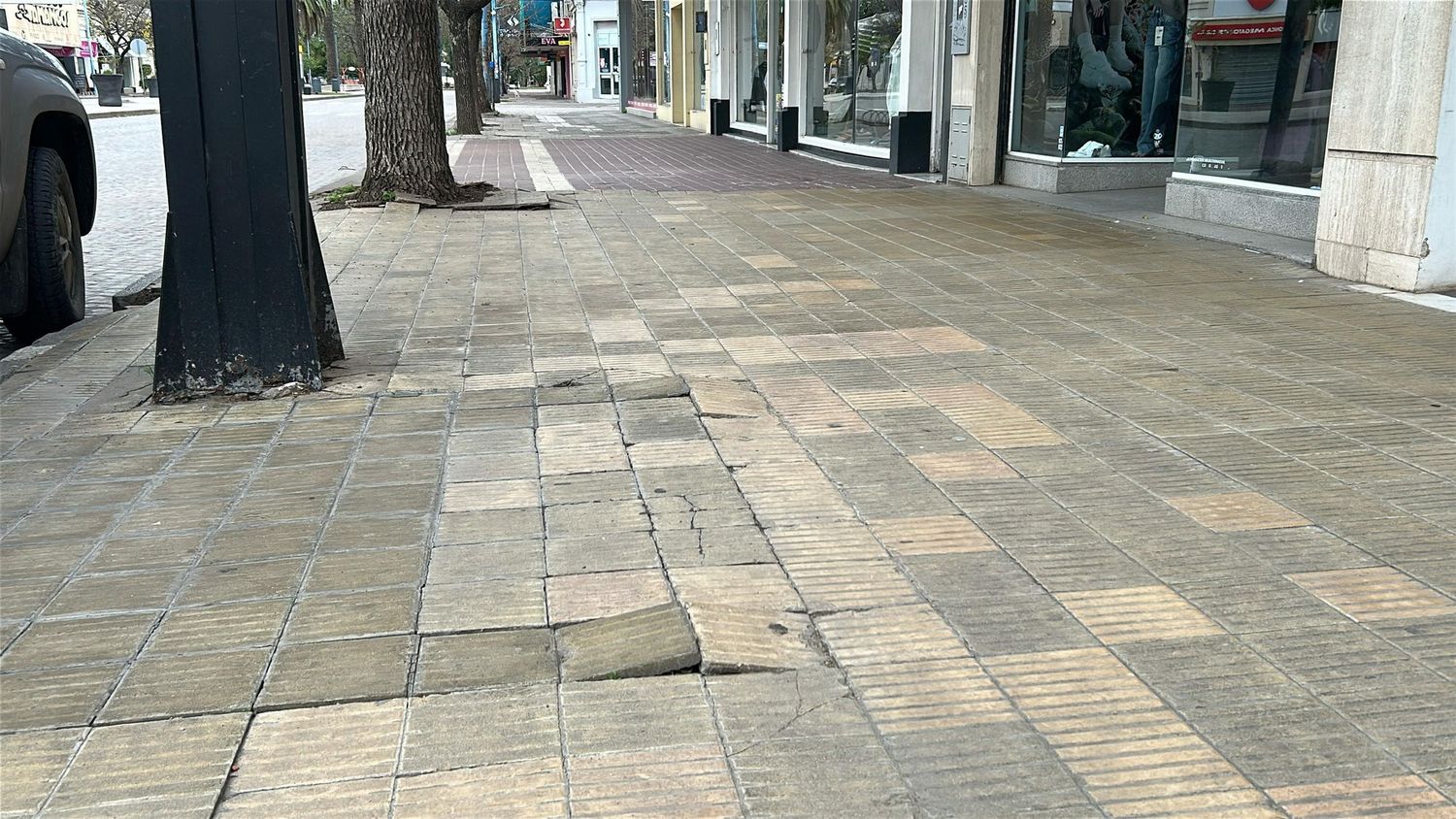 Luz verde: el concejo aprobó la remodelación de veredas en el área central del boulevard Santa Fe