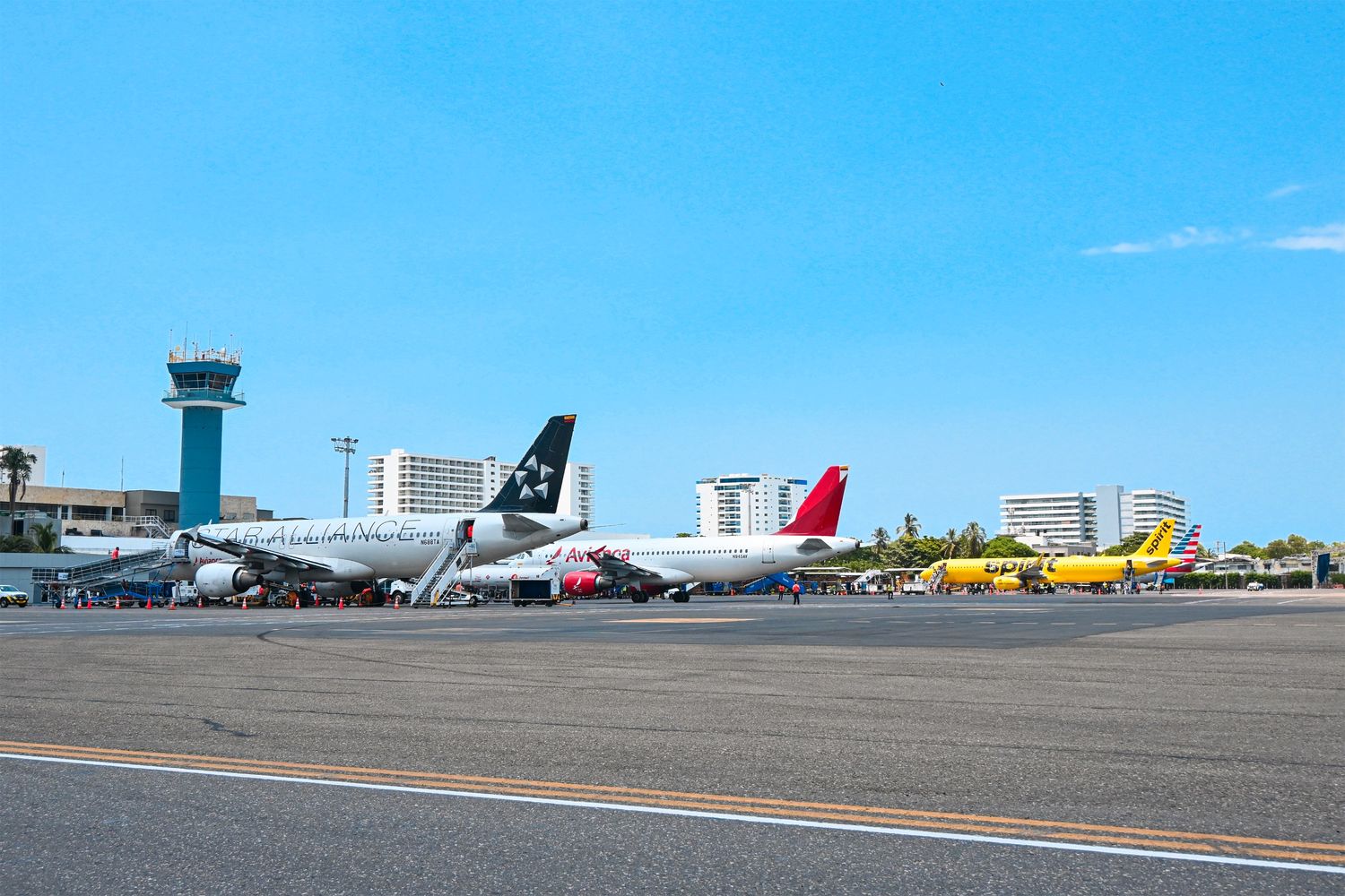 El aeropuerto de Cartagena supera los 6 millones de pasajeros en el año