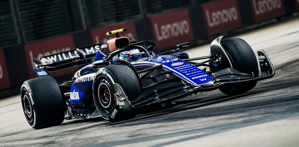 Colapinto salió ileso del callejero de Marina Bay antes de la clasificación.