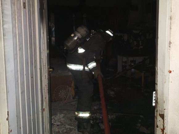 Una casa de zona oeste se incendió luego de que una moto explotara