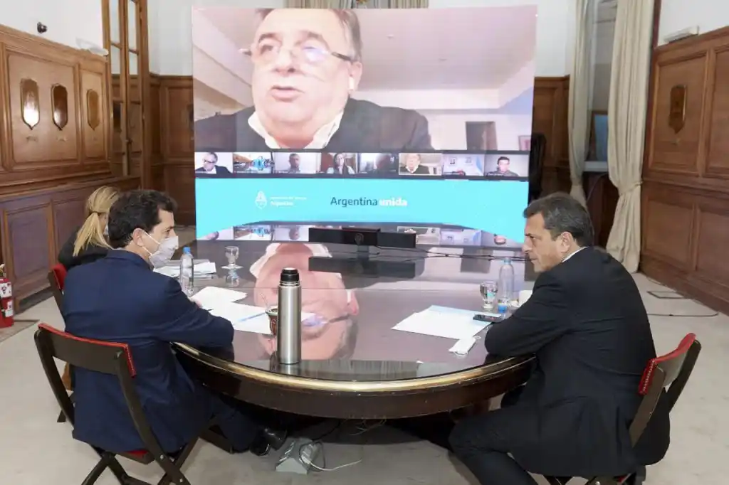 El Gobierno y la oposición acordaron la postergación de las elecciones primarias