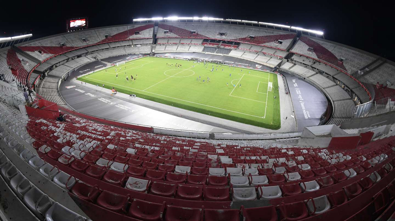 El fútbol argentino prepara el regreso de los hinchas