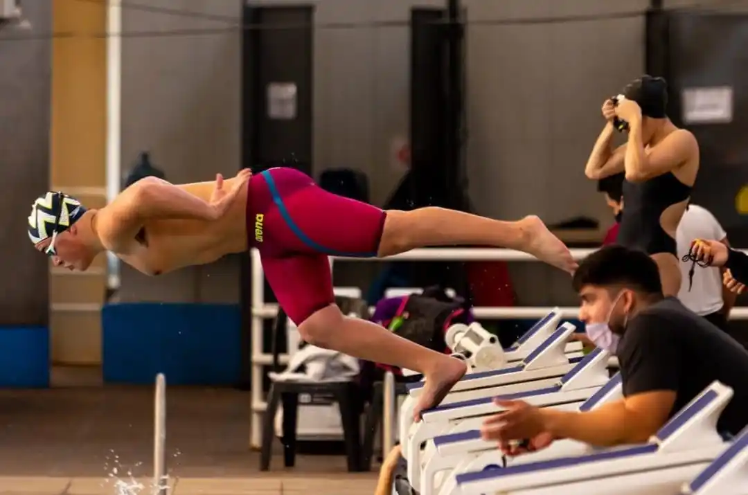 Arrancó el Selectivo Nacional en el Cenard: nadó Pedro Adrover y Candela Raviola debuta el jueves