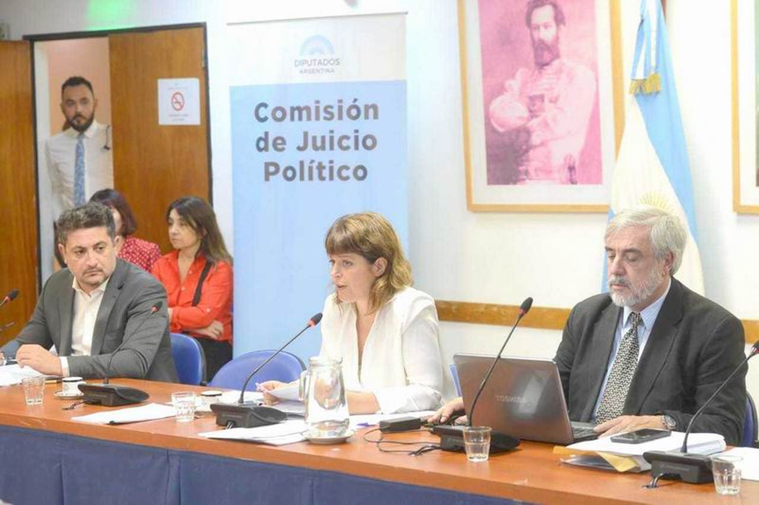 La Comisión de Juicio Político notificó a jueces
de la Corte Suprema los cargos en su contra