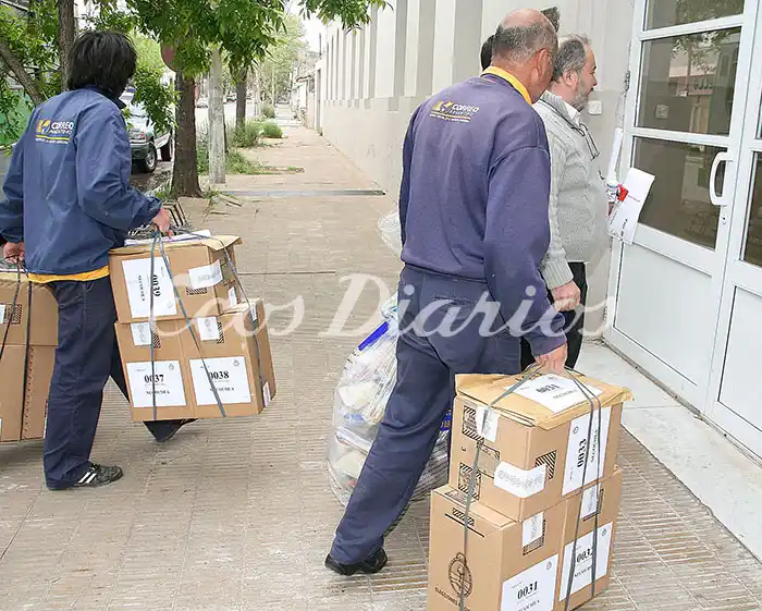 De cada diez mesas, cuatro no cuentan con autoridades