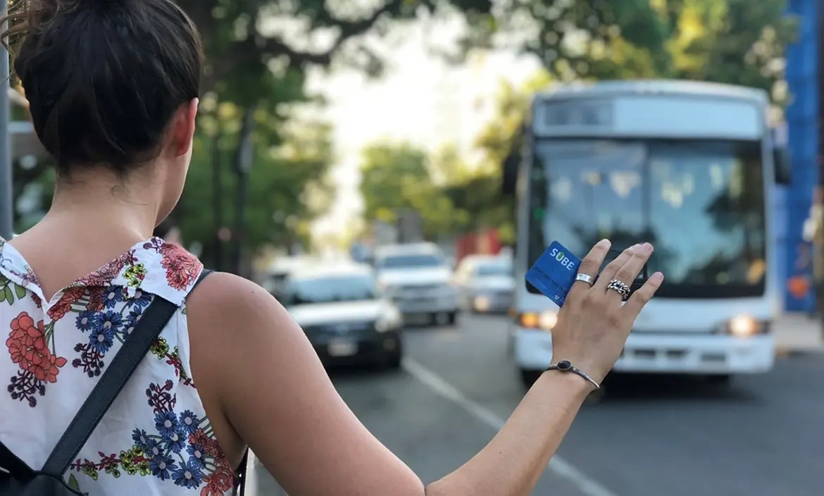 Las empresas esperan una respuesta favorable para el 30 de abril.