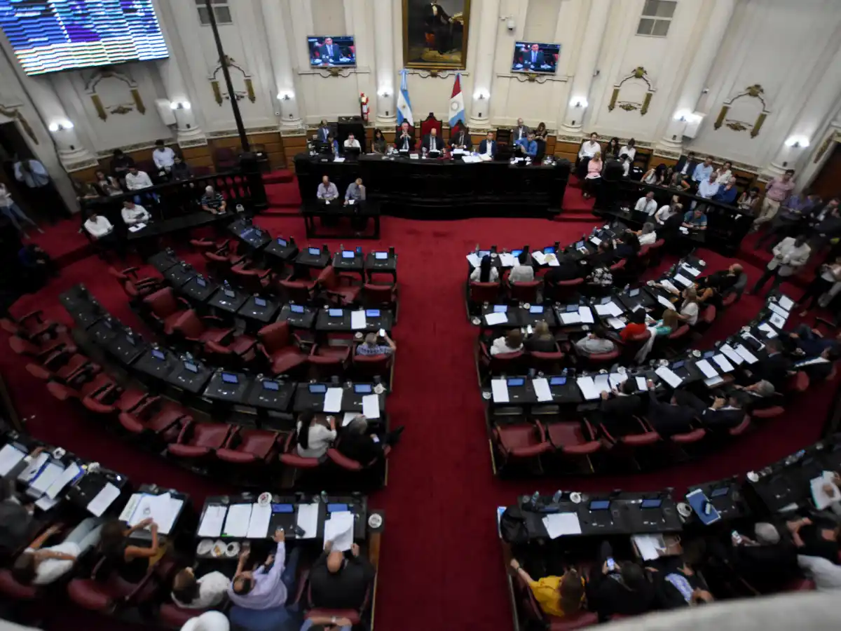 Sanción a legisladores por ausentarse de una sesión