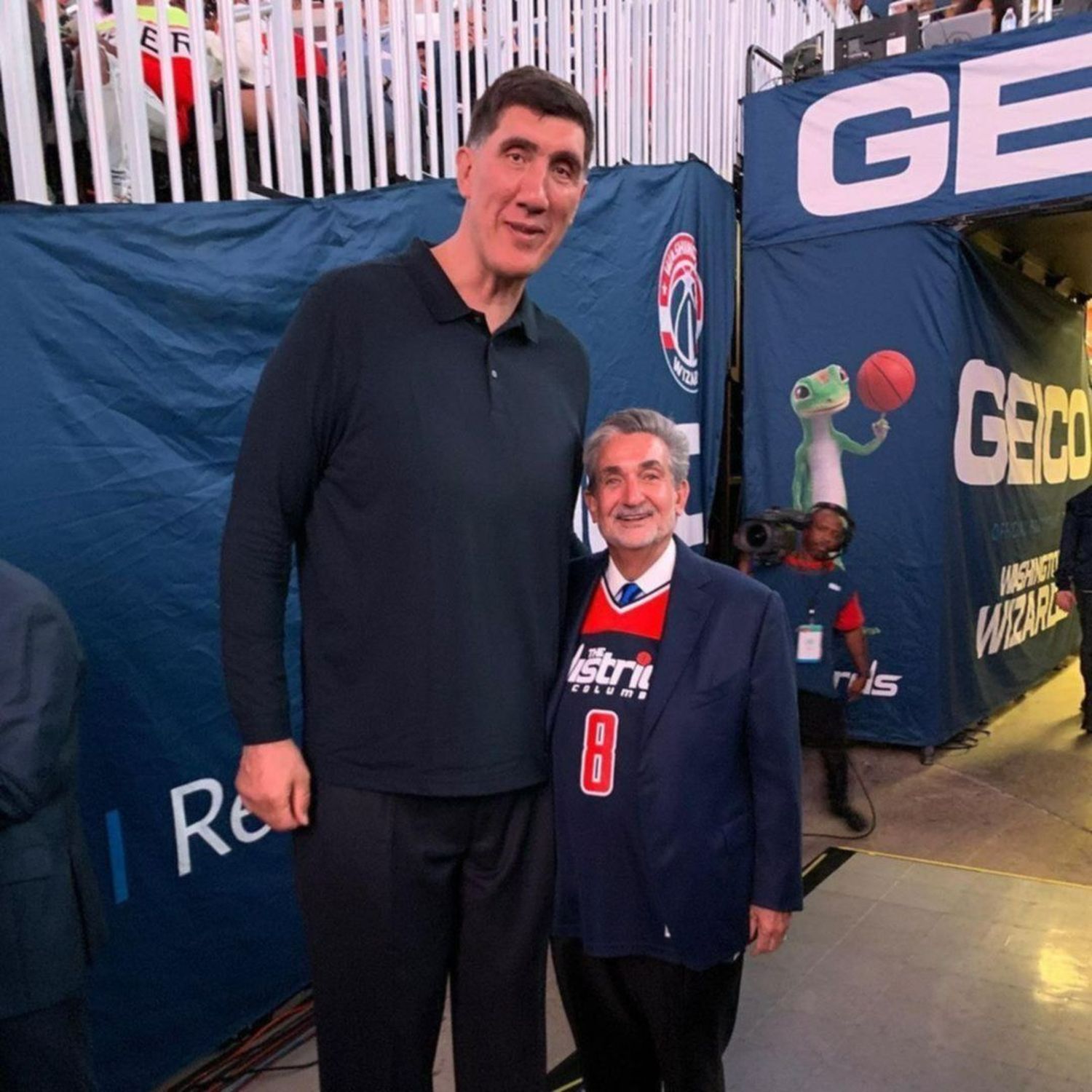 Conoce a Gheorghe Muresan, el jugador más alto en haber jugado en la NBA