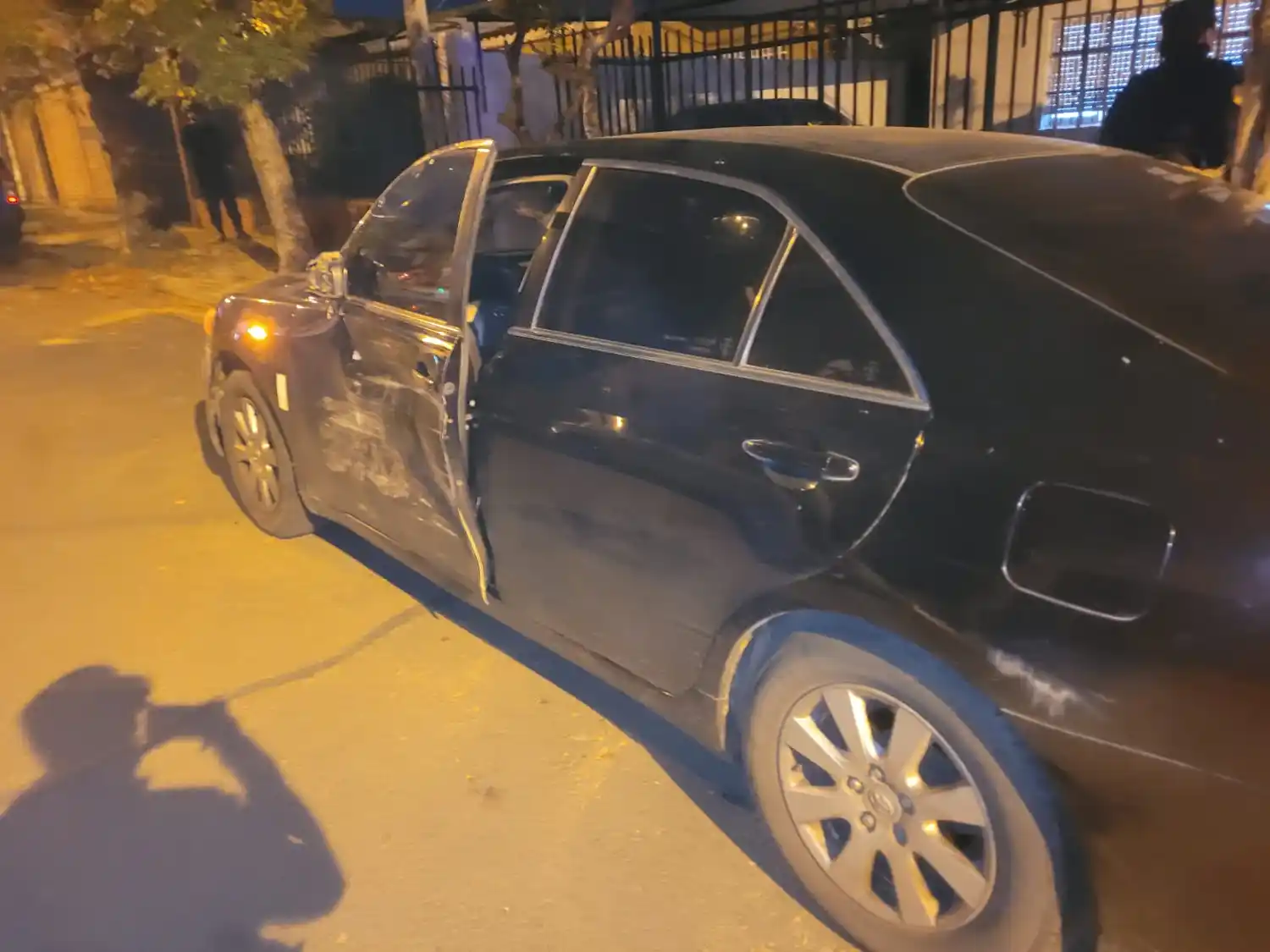 Detenido tras robarle el auto a su padre y amenazar con matar a su hijo de 11 años