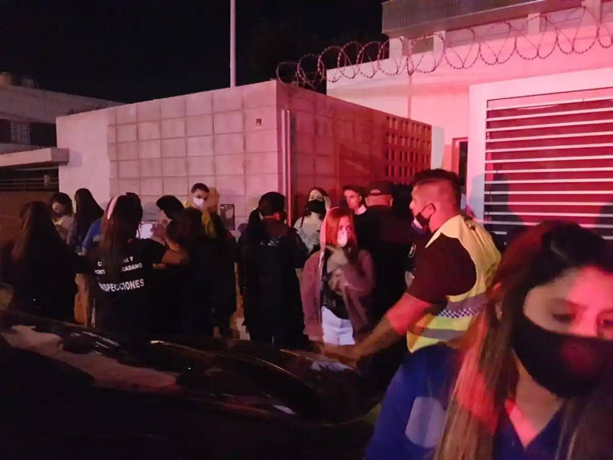 Especialistas advierten sobre negación, relajación y falta de claridad en materia de cuidados