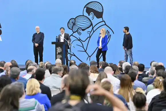 Kicillof en el Día de la Lealtad: "Honrar a Perón es decirle basta a la política económica del Gobierno nacional"