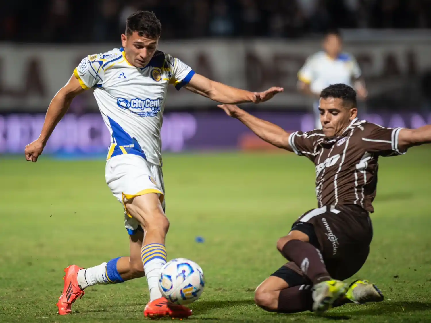 El Canalla igualó son goles en Vicente López.Foto:@RosarioCentral
