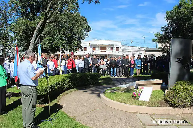 Se realizó acto por el 42º aniversario de la “Gesta de Malvinas”