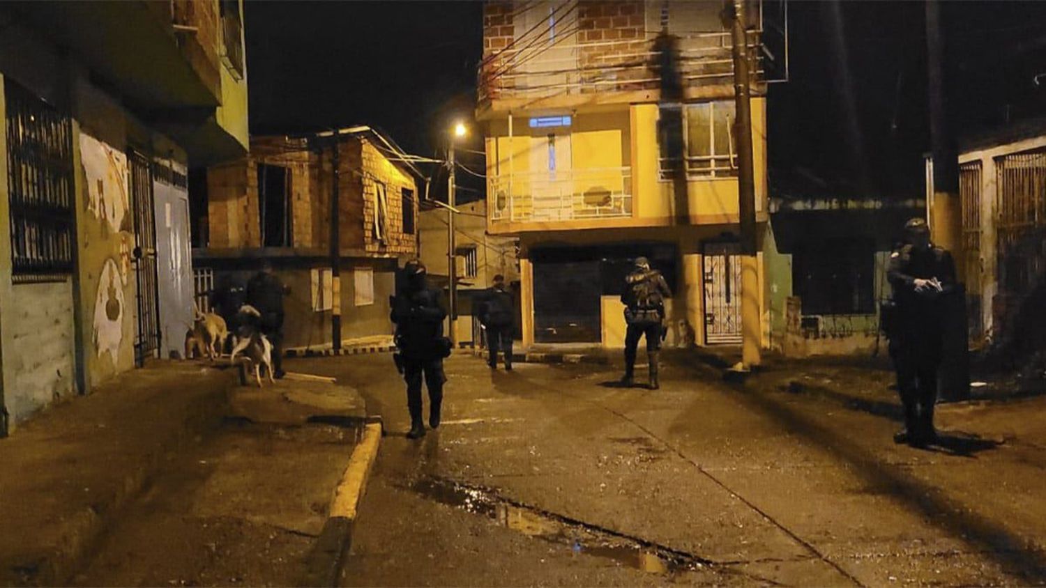 Bandas criminales colombianas se disputan el poder en puerto de Buenaventura