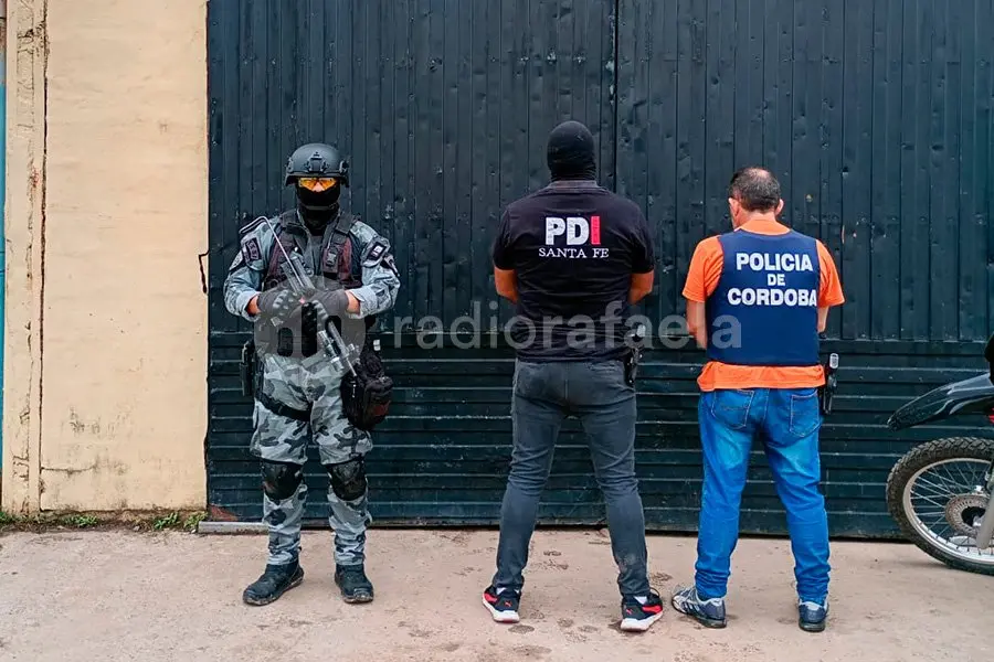 Seis kilos de cocaína, un auto, vacas, caballos y una importante suma de dólares y pesos fueron incautados tras varios allanamientos