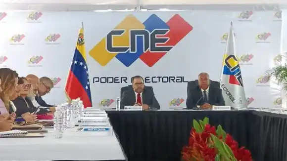 «ACLAREN SU SITUACIÓN»: Elvis Amoroso asegura que se inscribieron los candidatos apoyados por sus partidos