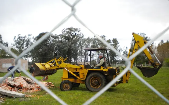 La Plata: Anularon crédito de ProCreAr a dueños cuyas casas fueron destruidas con una topadora