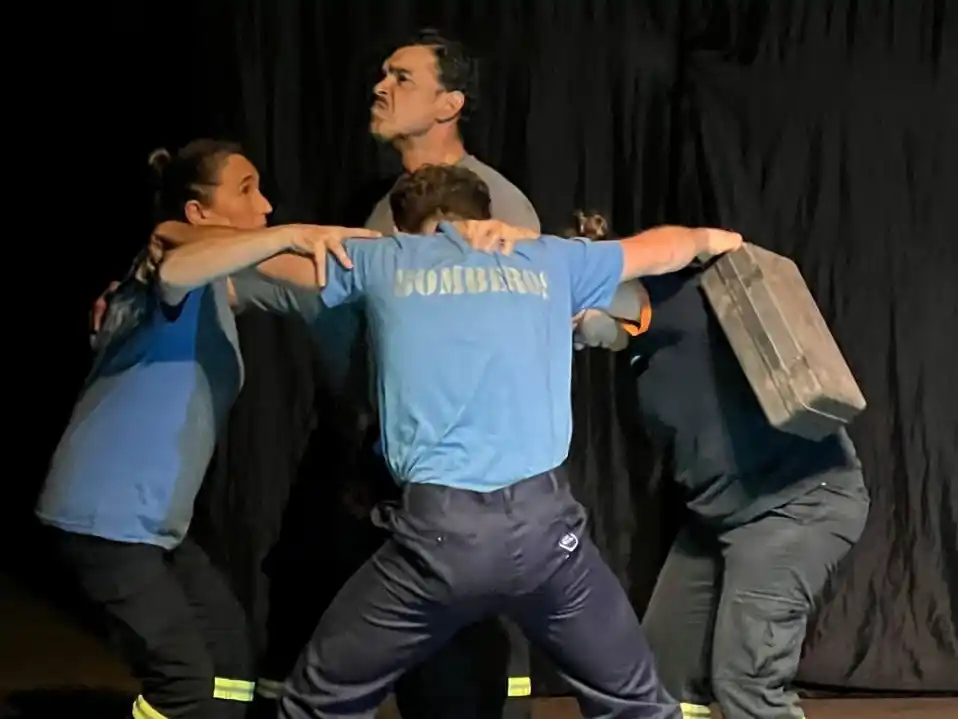 autobomba teatro 12-06-25 - 1