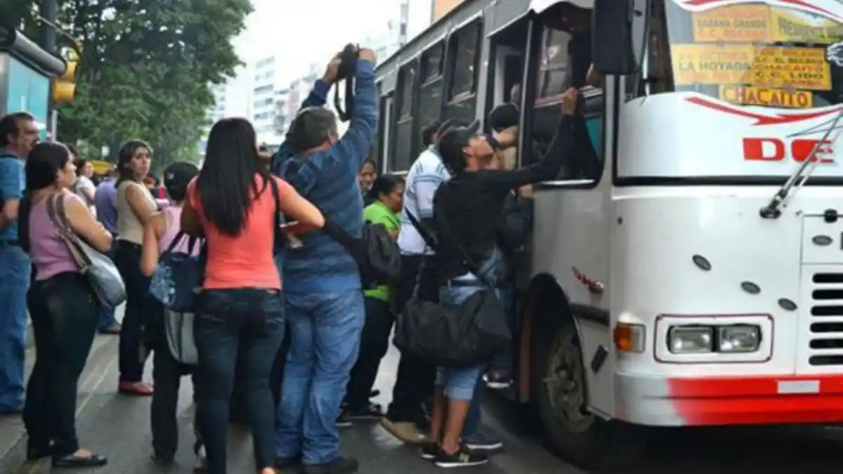 ¡EN GACETA EL AUMENTO! Así quedó el pasaje mínimo para rutas urbanas y suburbanas