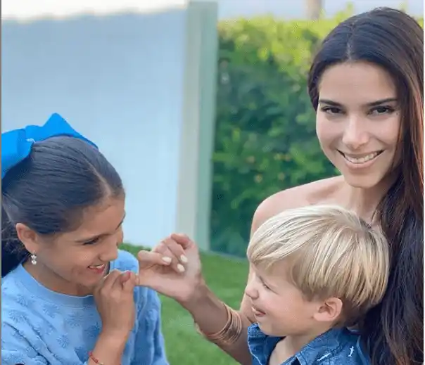 Los hijos son el centro de Roselyn Sánchez. Foto: Instagram