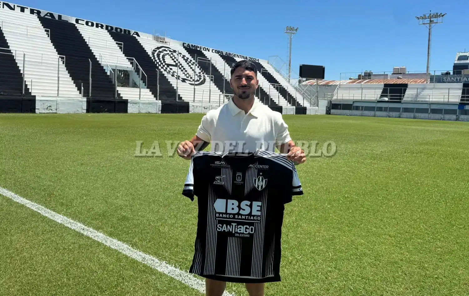Agustín Quiroga fue presentado como jugador de Central Córodoba de Santiago del Estero para disputar la Liga Profesional del Fútbol Argentino 2026